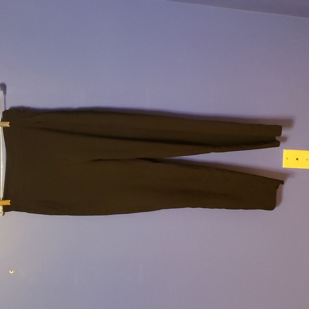 Lulu's black pants size 4